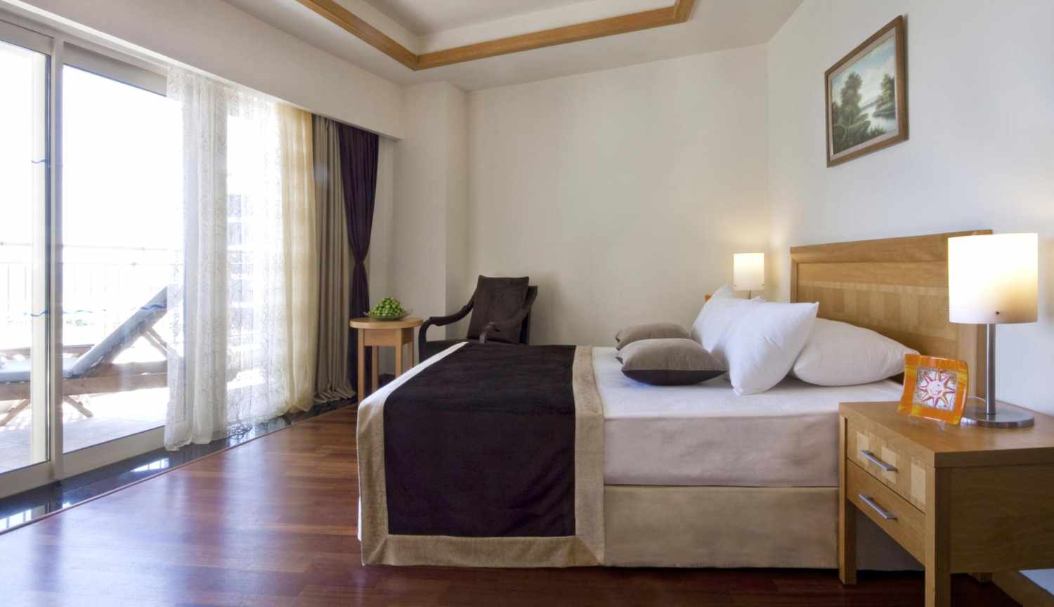 Liberty Lara image 3