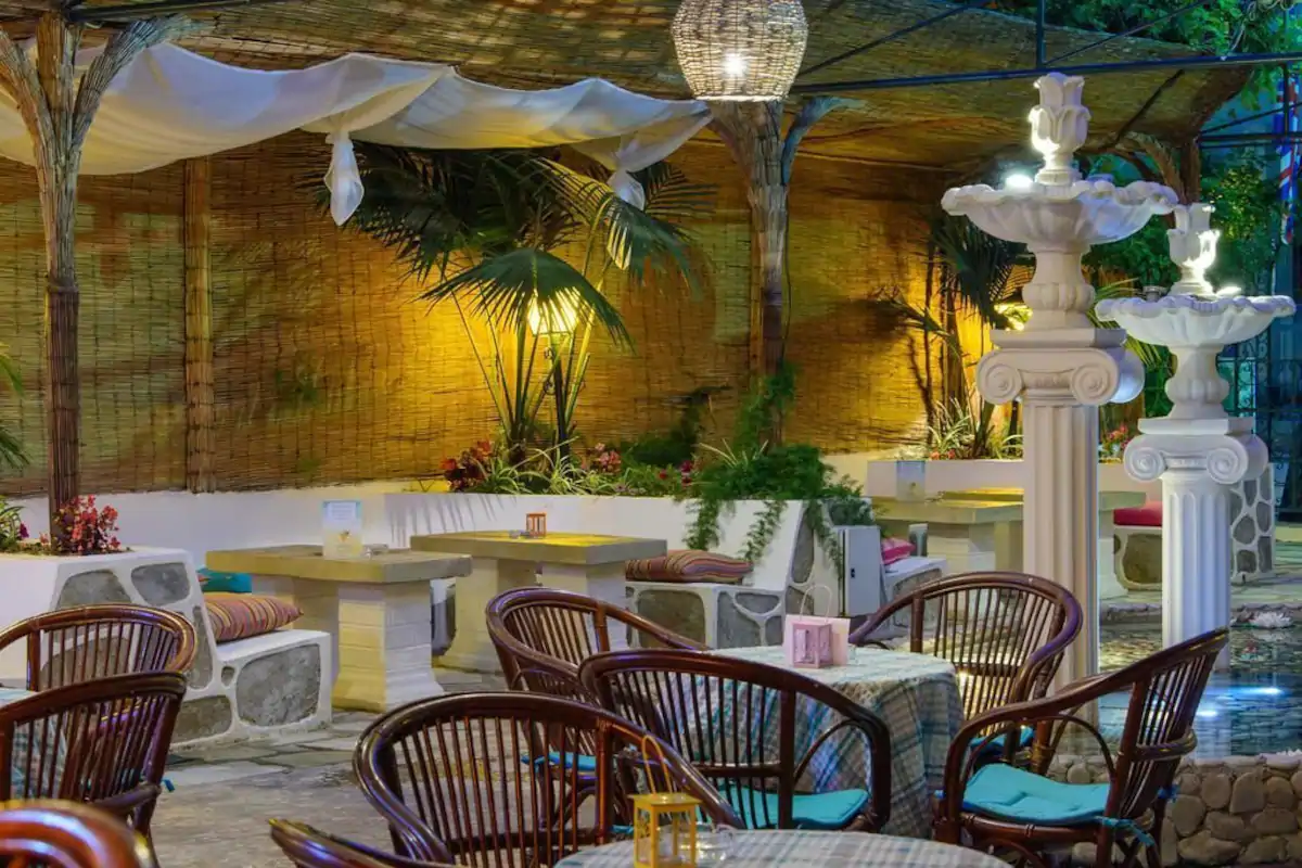 Sirena Beach Hotel image 1