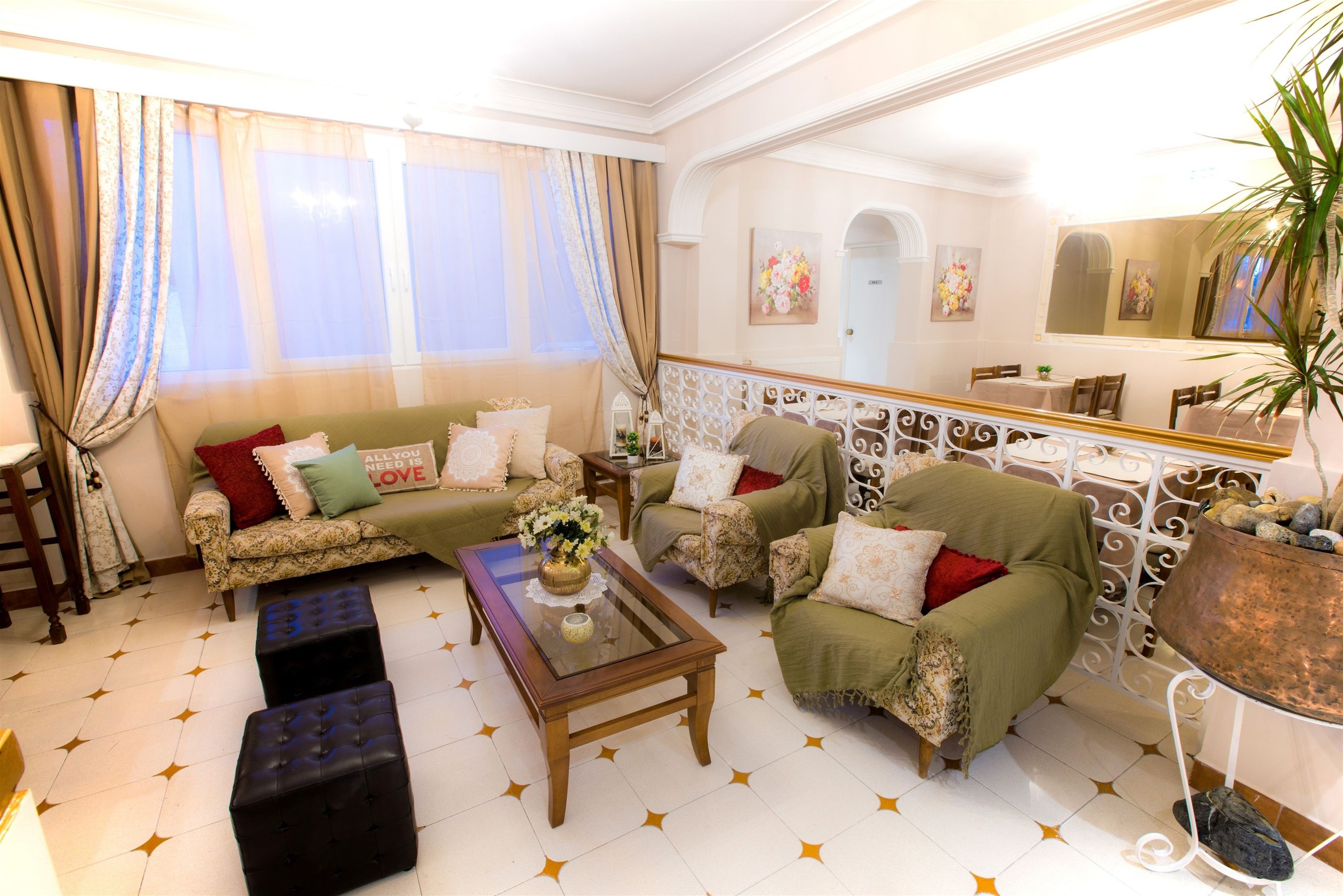 Sirena Beach Hotel image 3