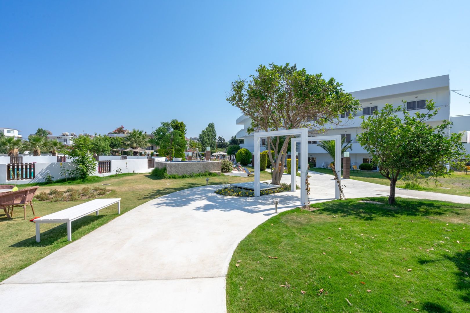 Stamos Hotel image 2