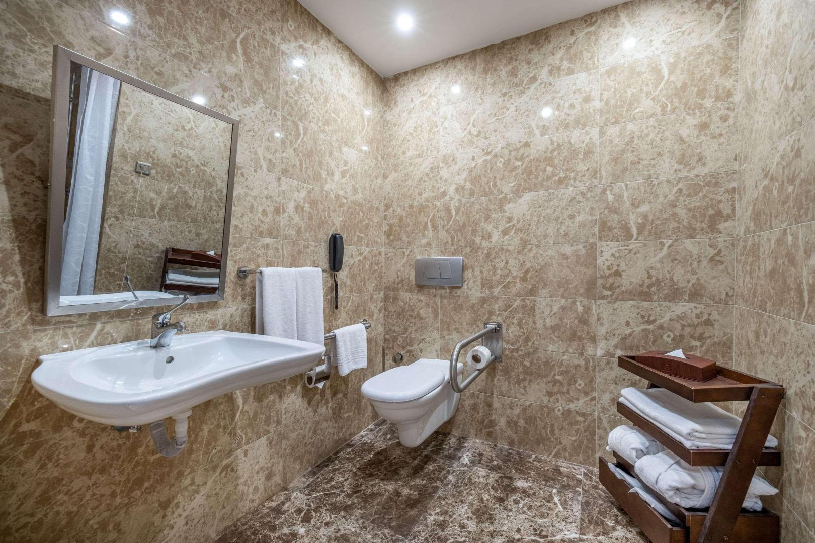 Clarion Hotel Istanbul Mahmutbey foto 11