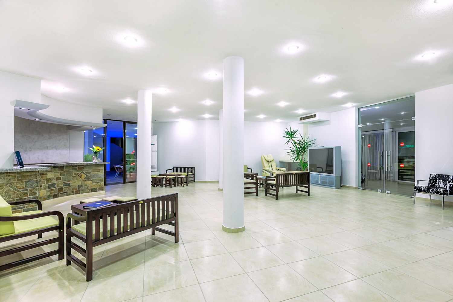 Xenios Dolphin Beach Hotel foto 10