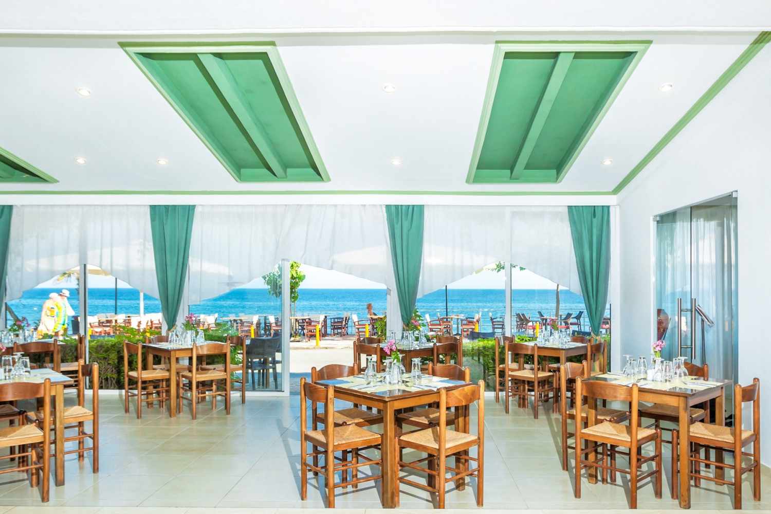 Xenios Dolphin Beach Hotel foto 11