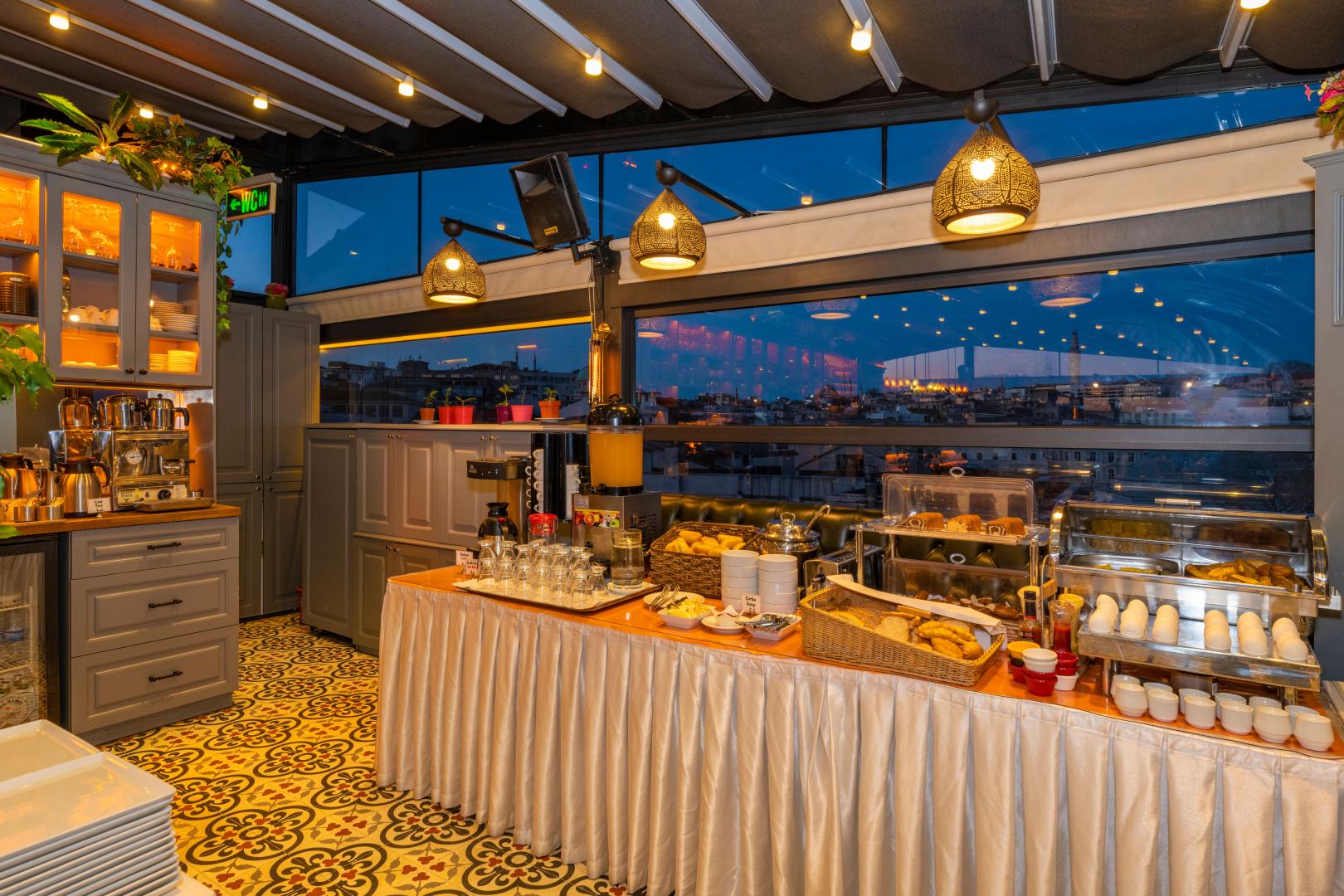 Alpek Hotel image 0