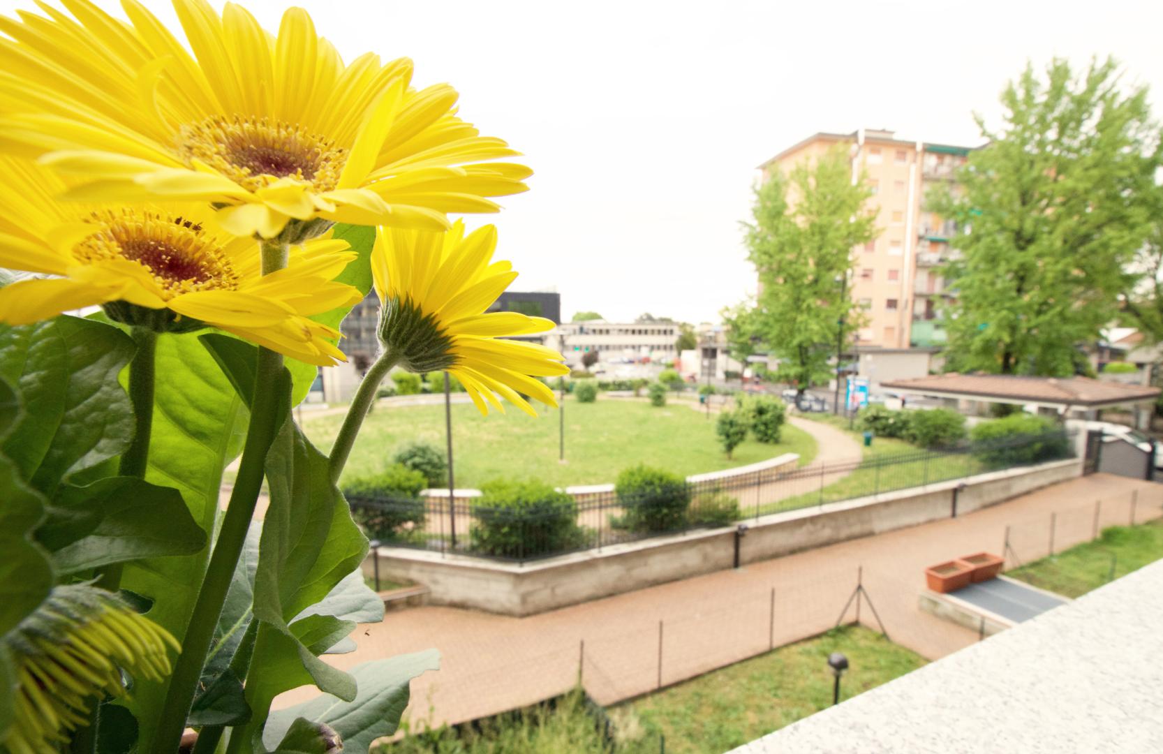 HQ Aparthotel Milano Inn - Smart Suites image 1