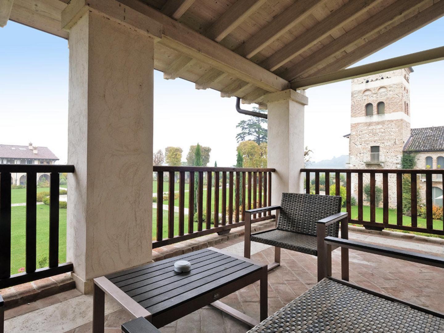 Chervò Golf Hotel Spa & Resort San Vigilio - Apartments image 1