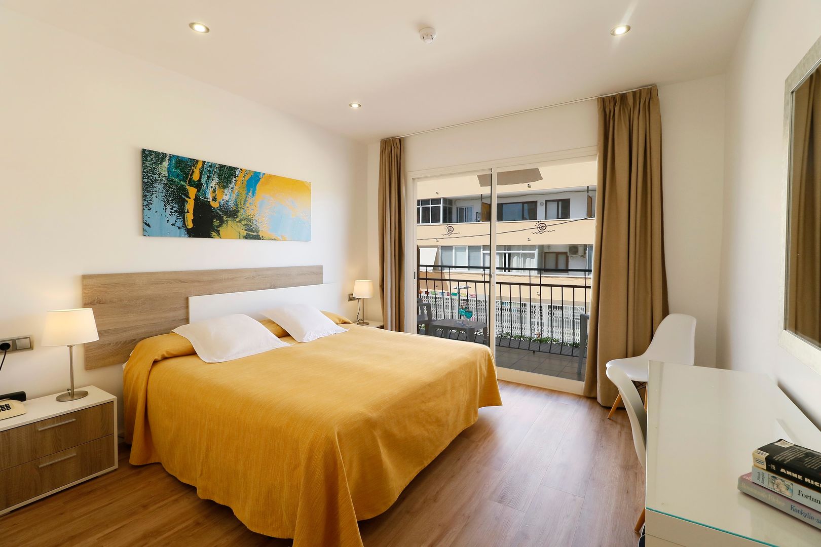 Hotel Gabarda image 1