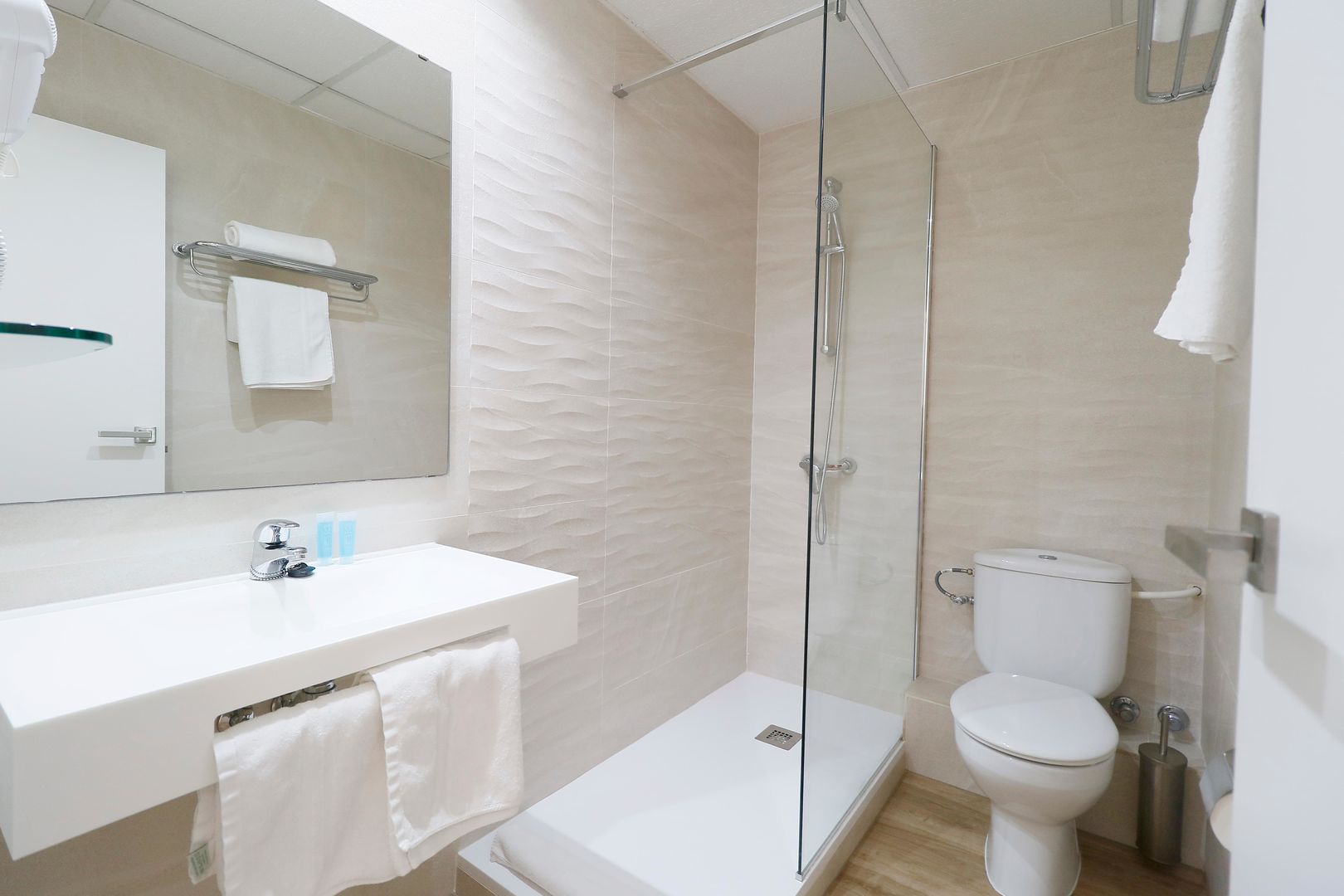 Hotel Gabarda image 2