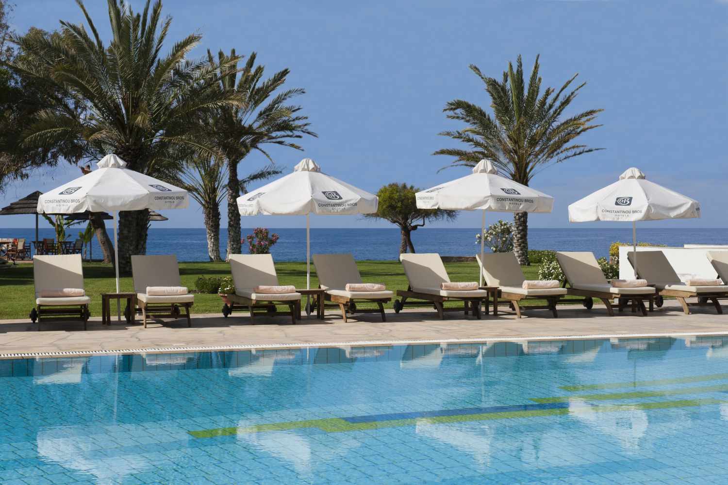 Constantinou Bros Athena Royal Beach Hotel foto 31
