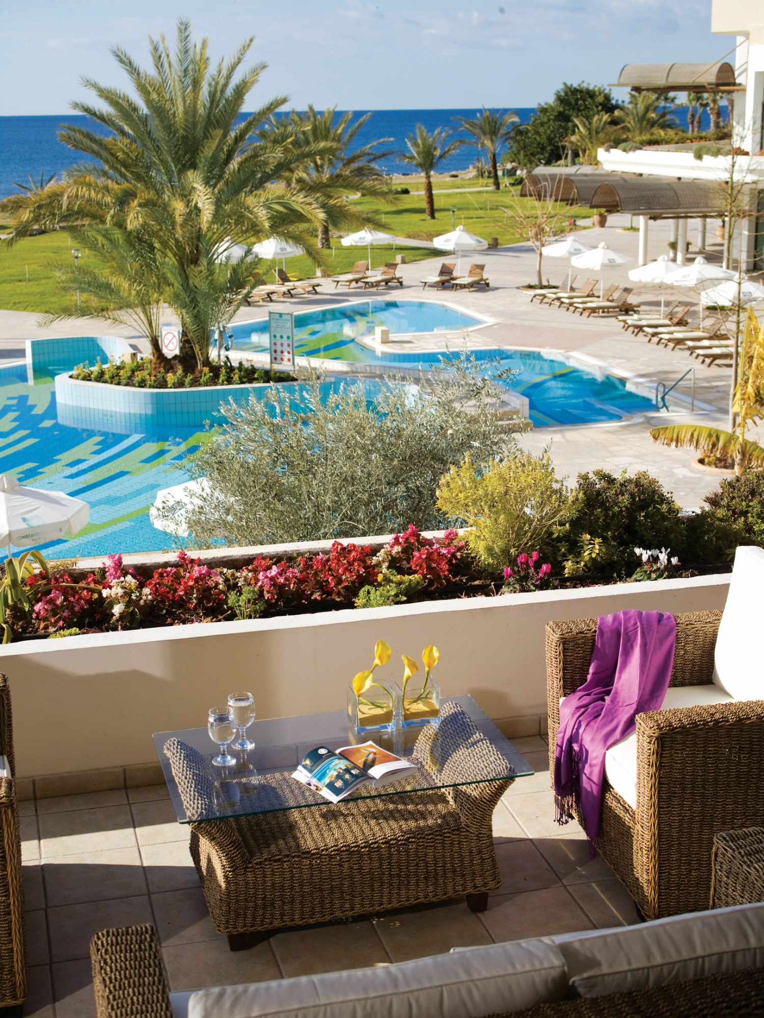 Constantinou Bros Athena Royal Beach Hotel foto 133