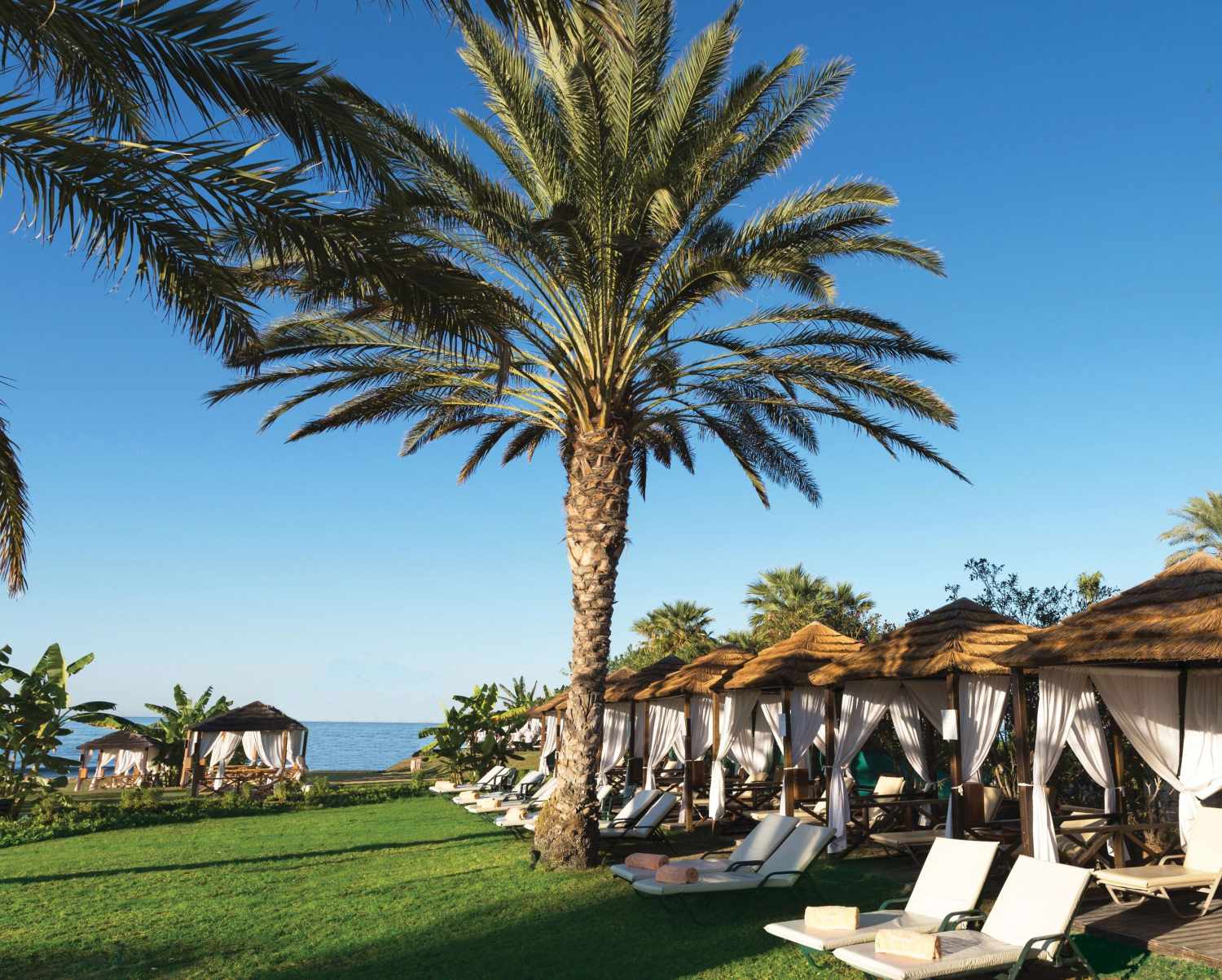 Constantinou Bros Athena Royal Beach Hotel foto 120