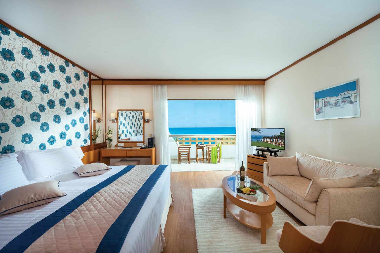Constantinou Bros Athena Royal Beach Hotel foto 101