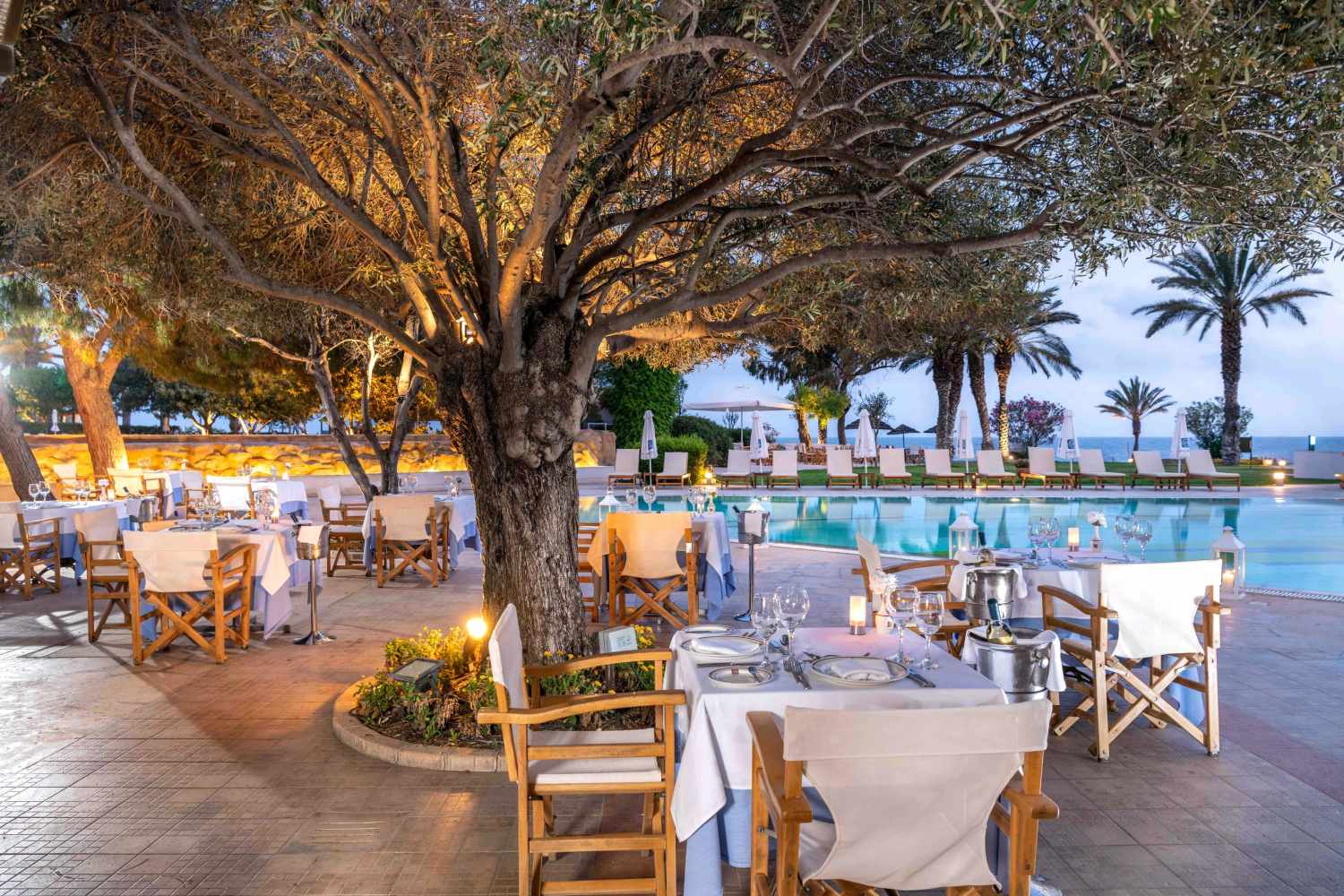 Constantinou Bros Athena Royal Beach Hotel foto 98