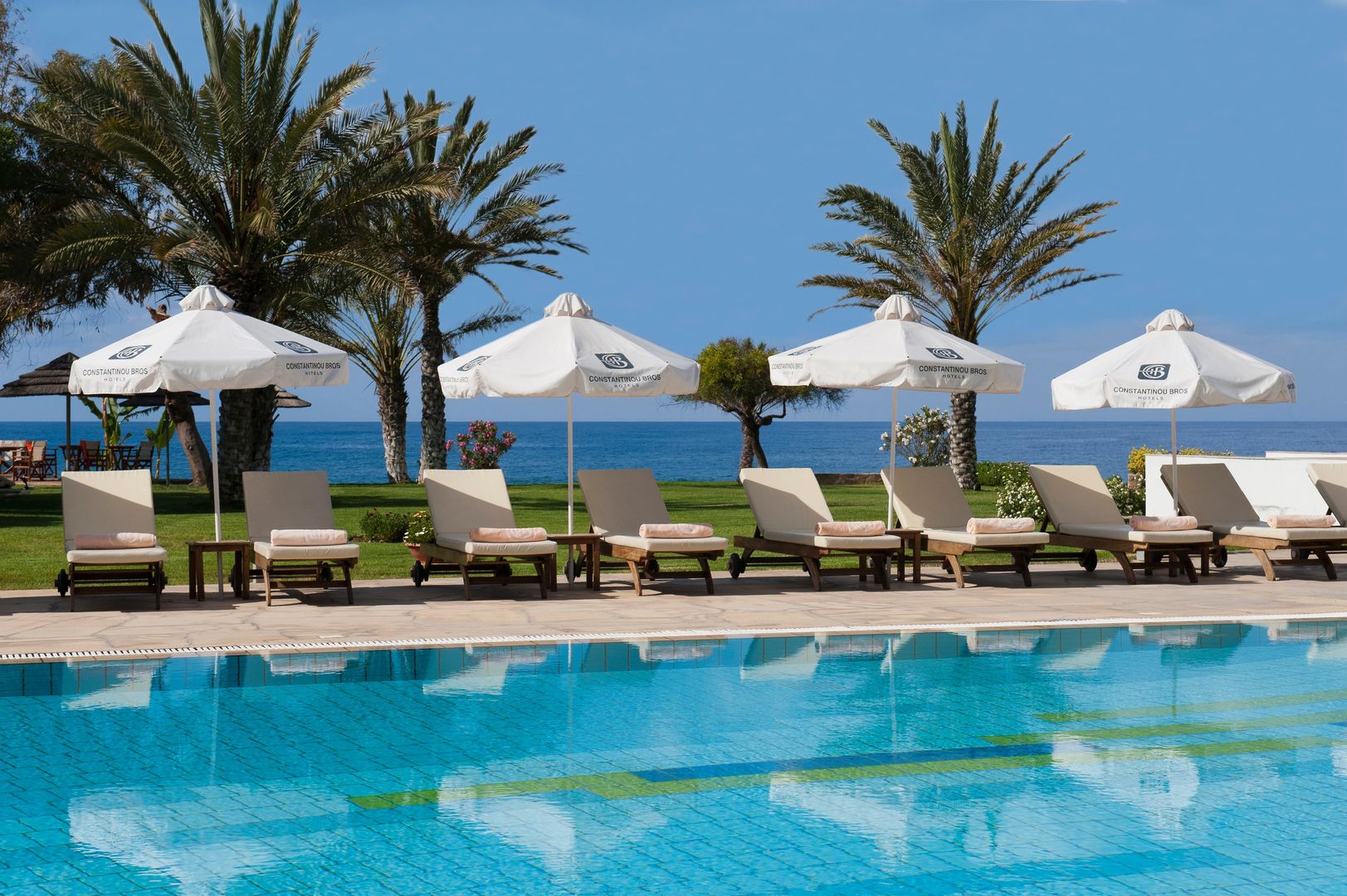 Constantinou Bros Athena Royal Beach Hotel foto 7