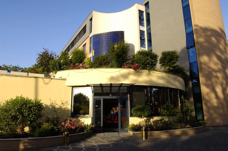 Best Western Blu Hotel Roma image 0