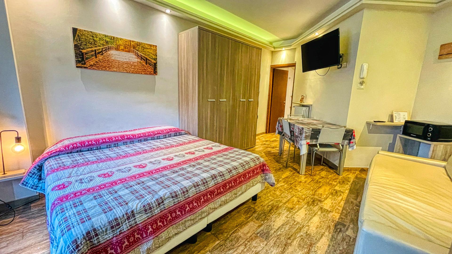 Frejus Case Vacanza - Residence Tabor image 1