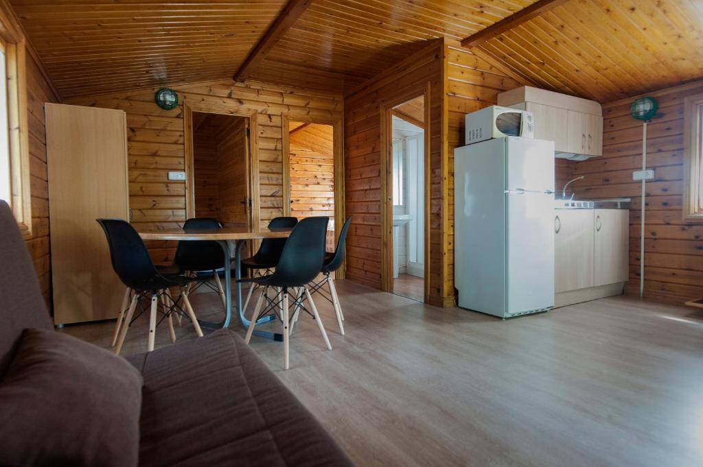 Ligüerre Enoturismo Camping & Bungalows foto 6