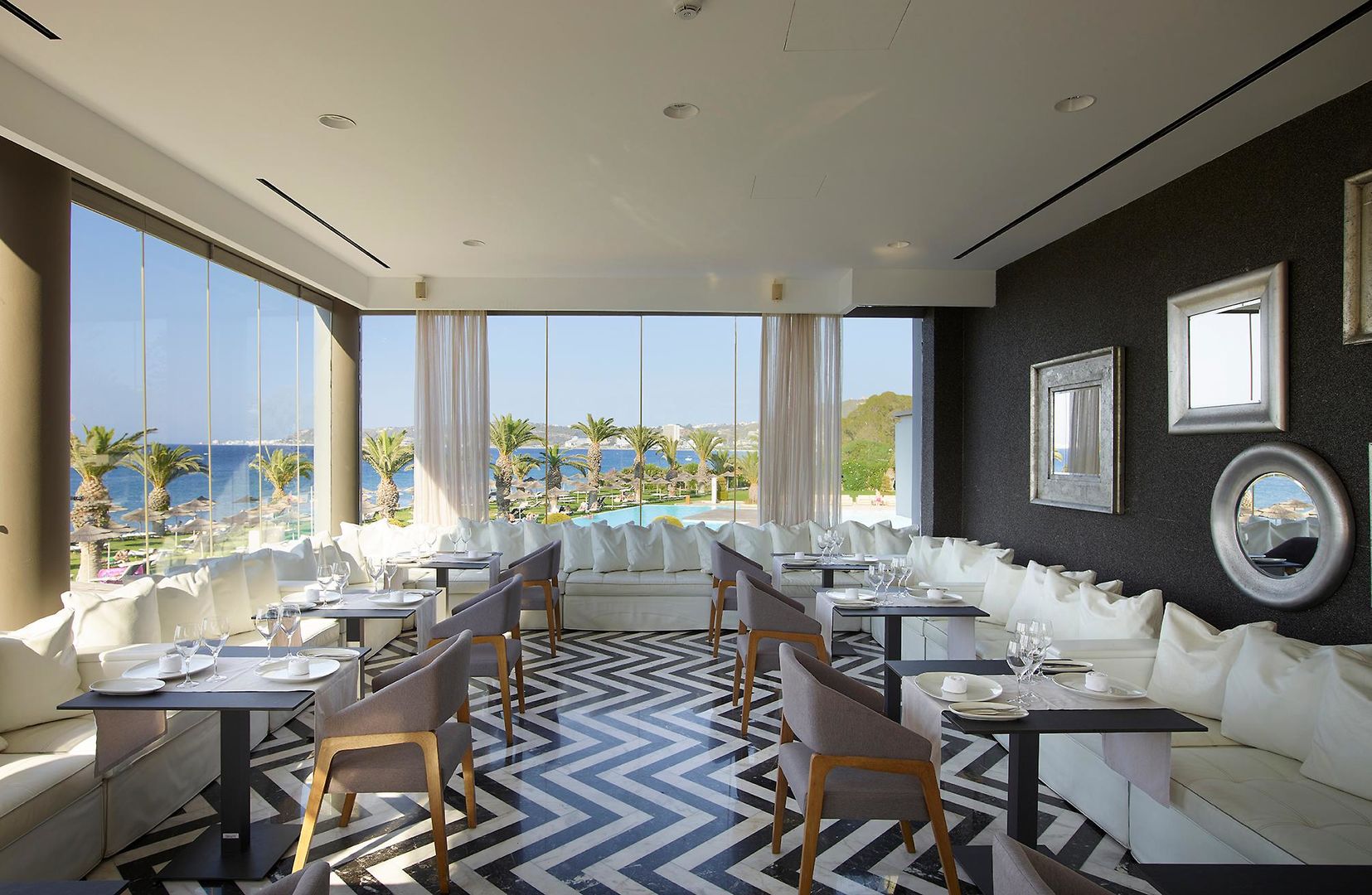 The Ixian Grand & All Suites foto 28