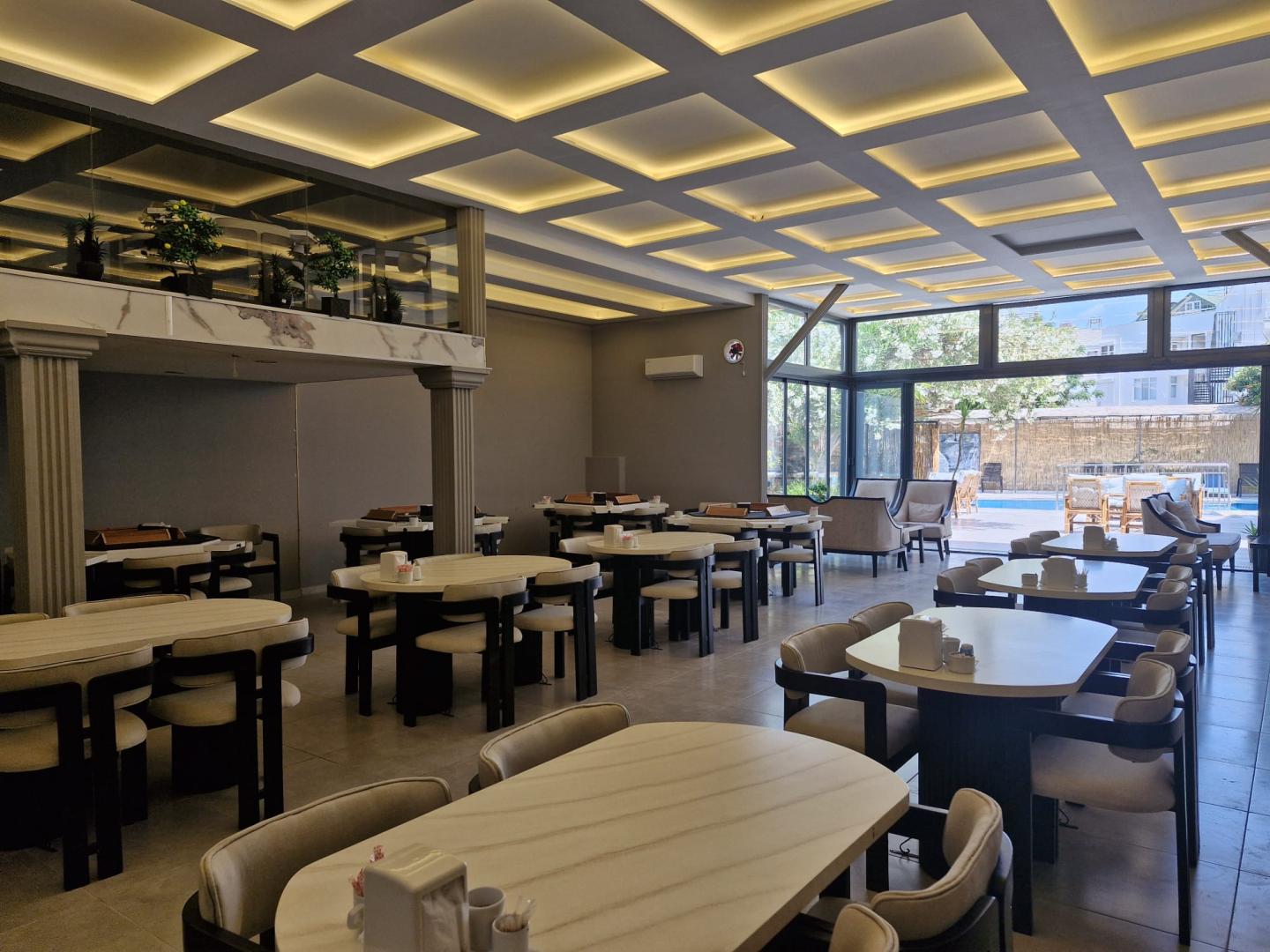 Vois Kemer Hotel image 2