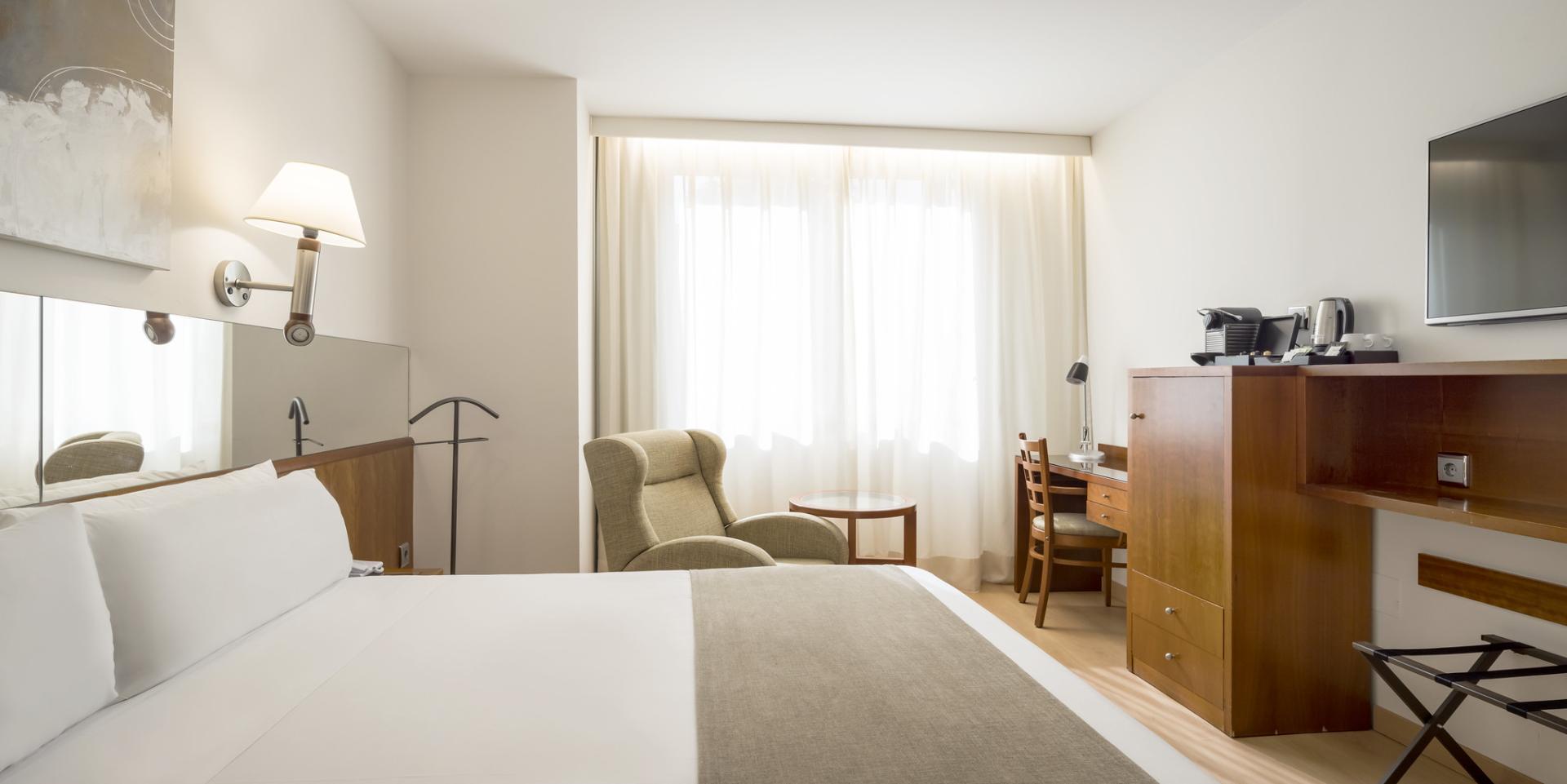 Hotel ILUNION Les Corts image 1
