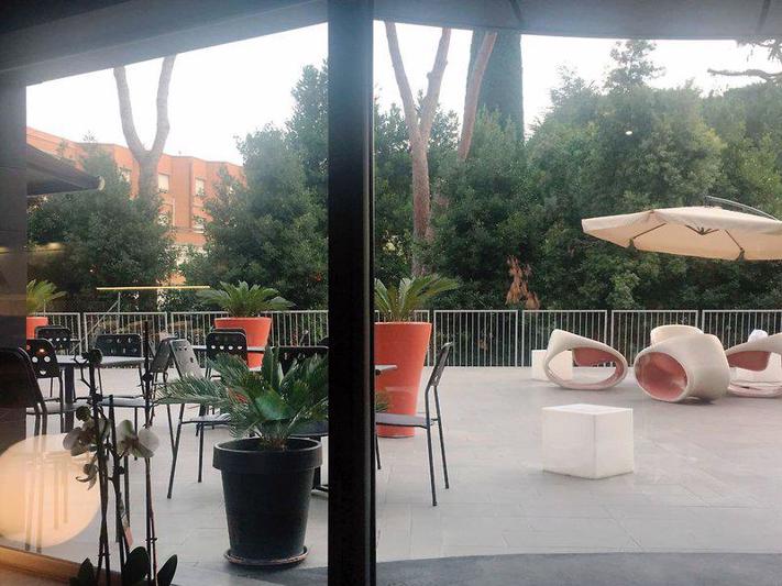Black Hotel in Rome - foto 2