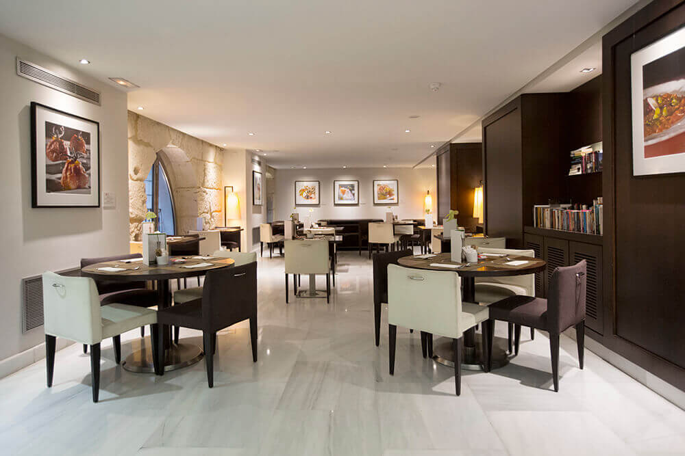 Lobby met receptie — Hospes Amérigo