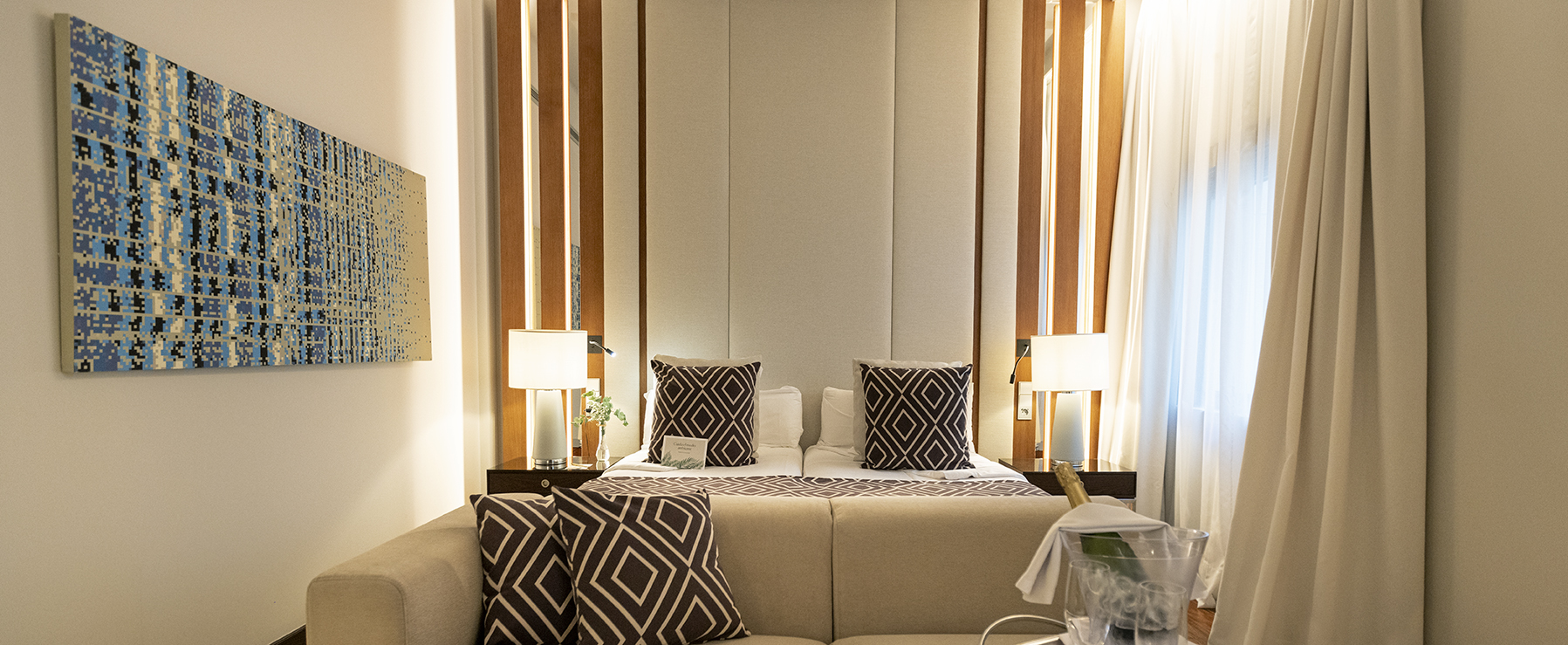 Kamer met twee aparte bedden — Hospes Amérigo