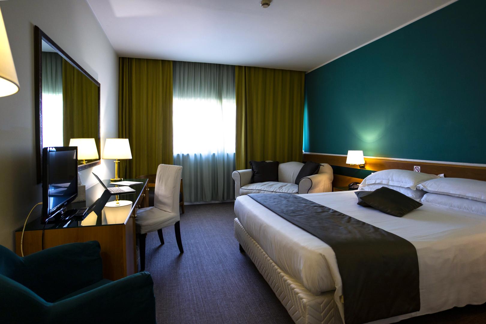 BV Oly Hotel foto 6