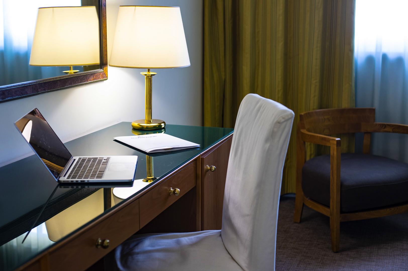 BV Oly Hotel foto 7