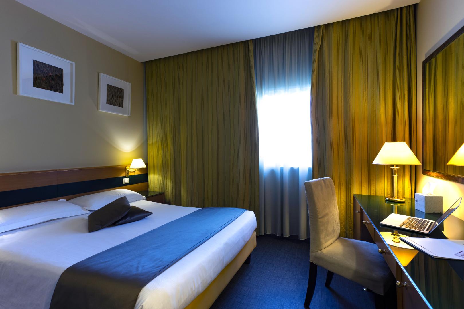 BV Oly Hotel foto 9