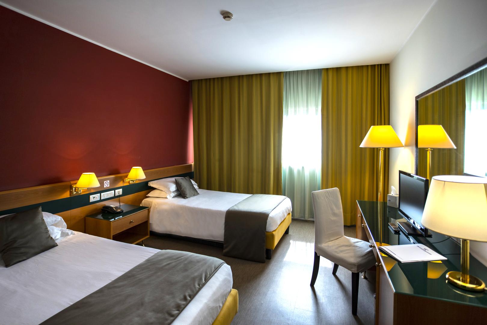 BV Oly Hotel foto 20