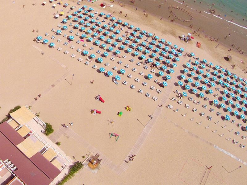 Baia degli Aranci image 2