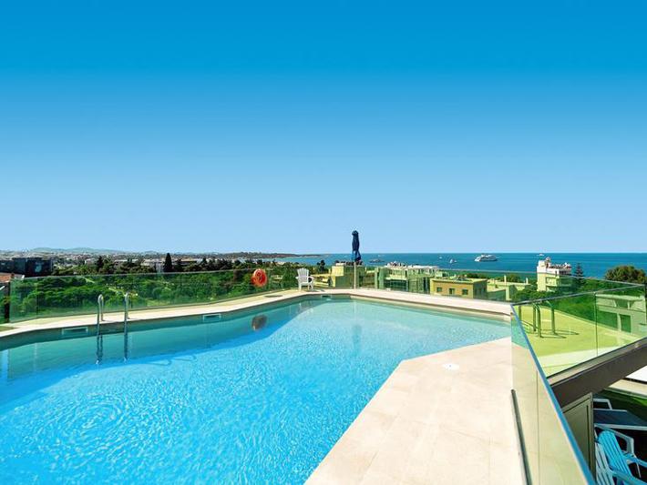 Emmantina Hotel