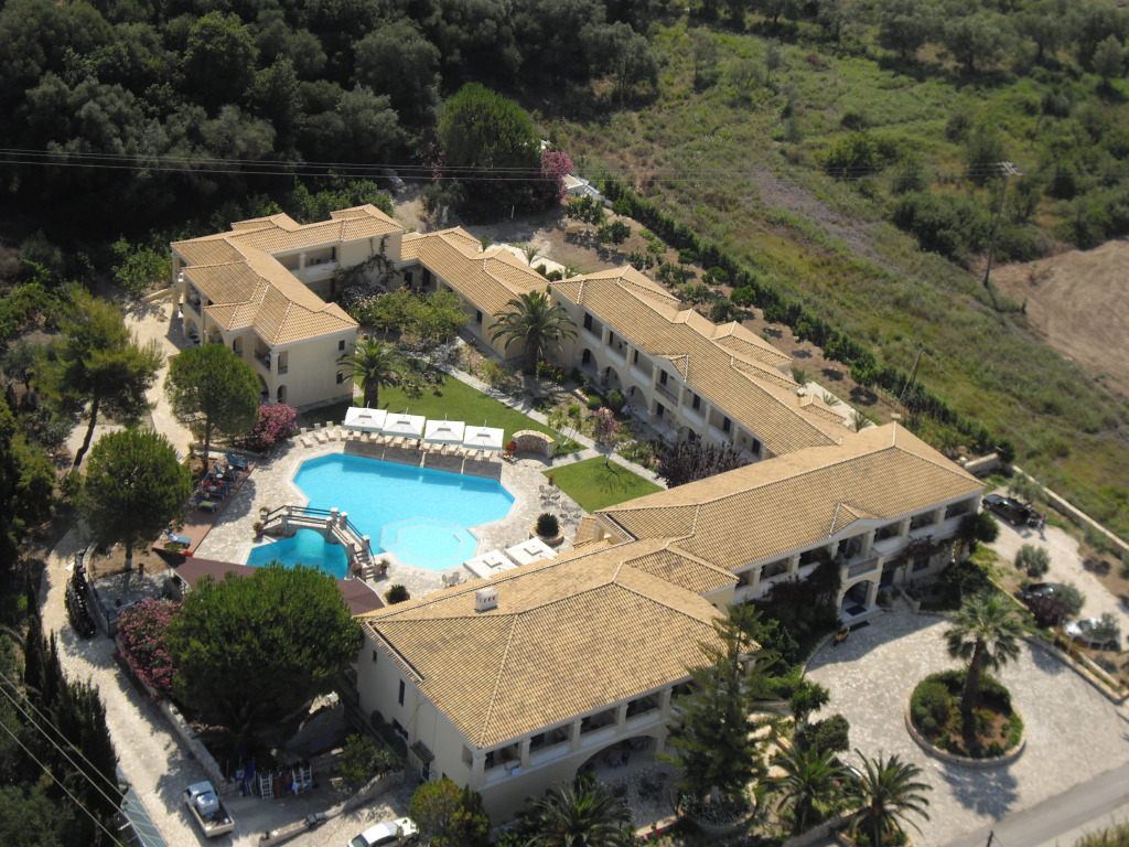 Karavostasi Beach Hotel image 1