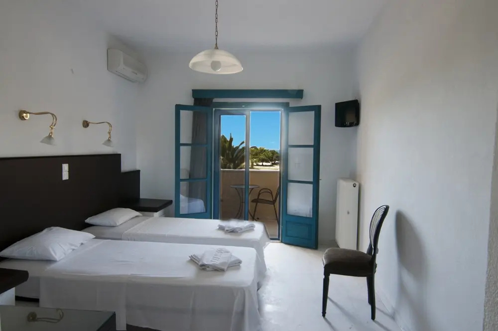 Karavostasi Beach Hotel foto 7