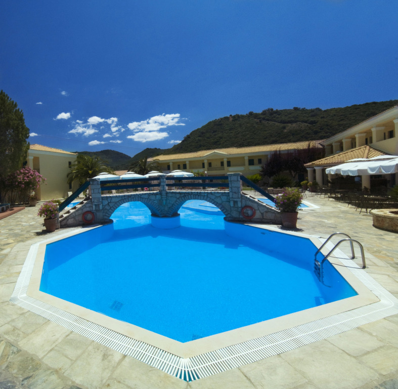Karavostasi Beach Hotel image 2