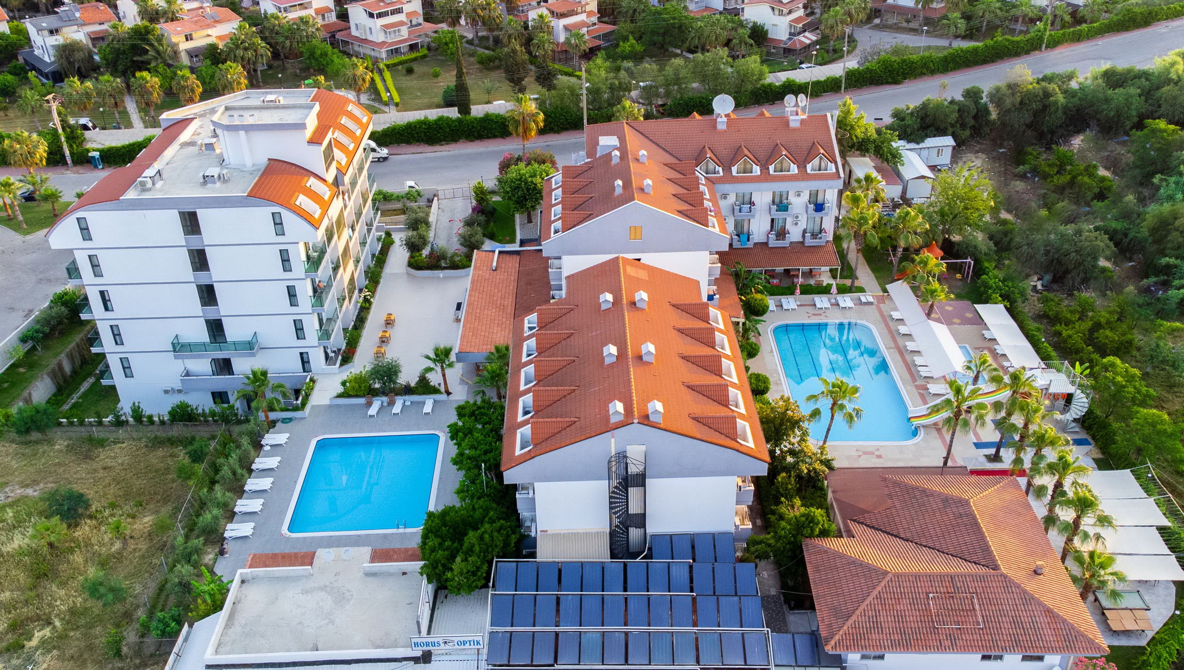 Silver Hotel image 2