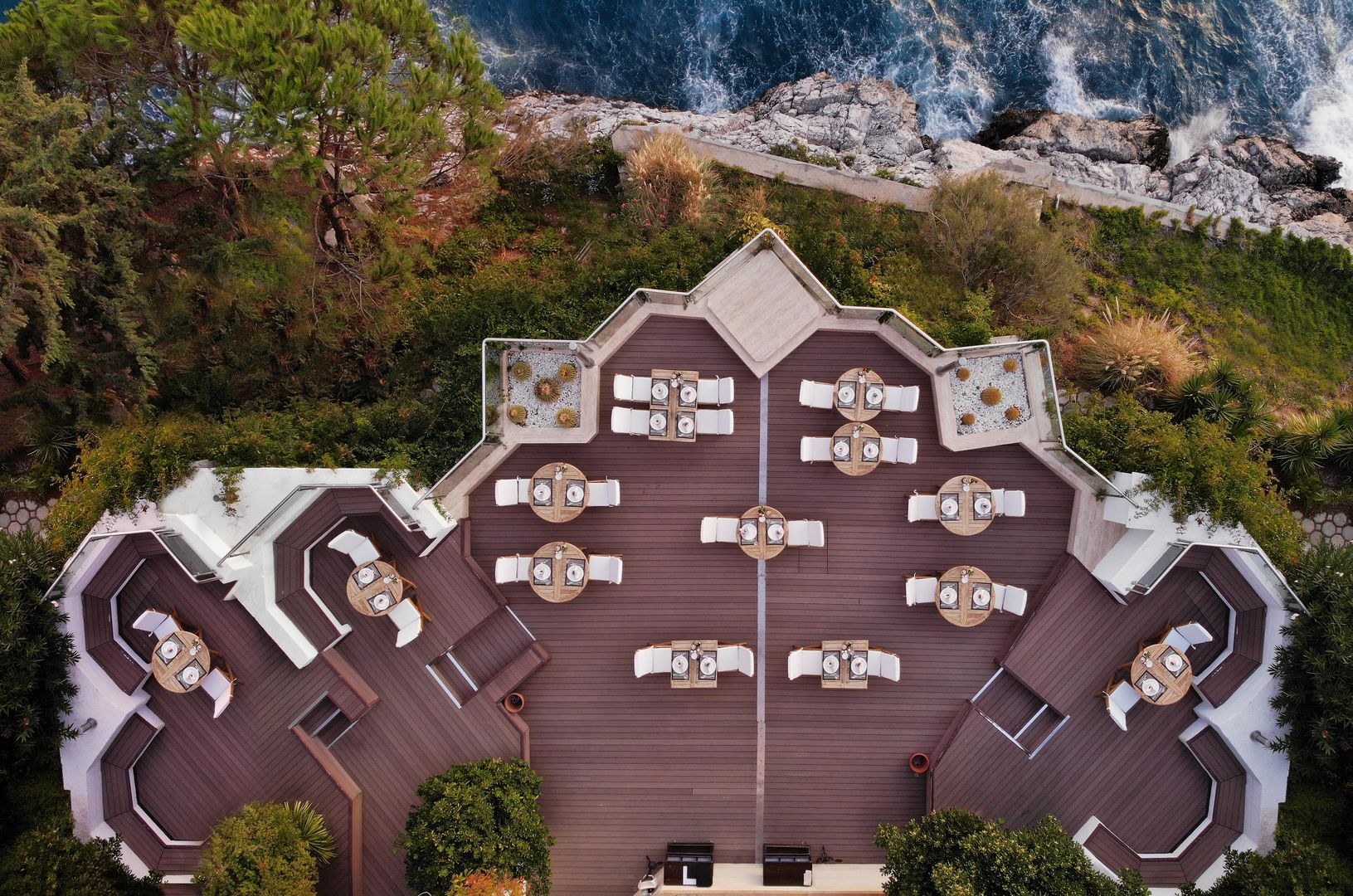 Korumar Hotel De Luxe image 2