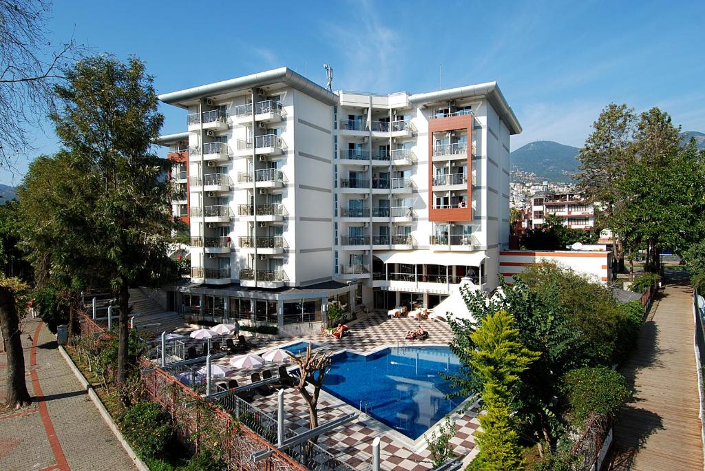 Grand Okan Hotel image 0