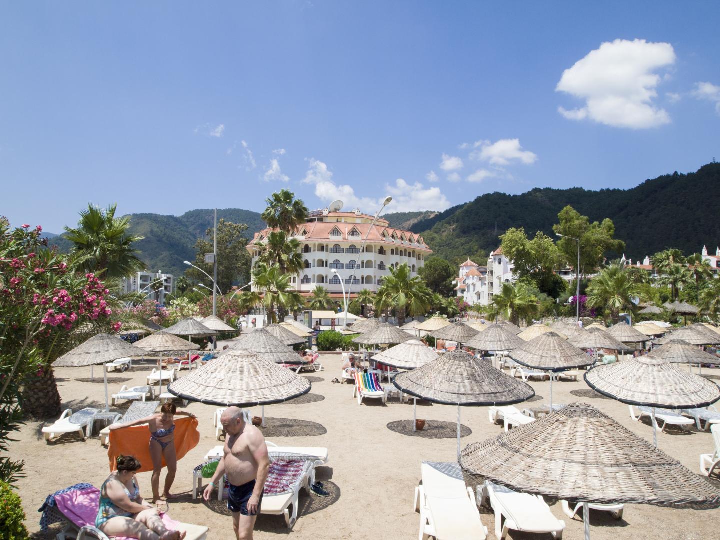 Fortuna Beach foto 6