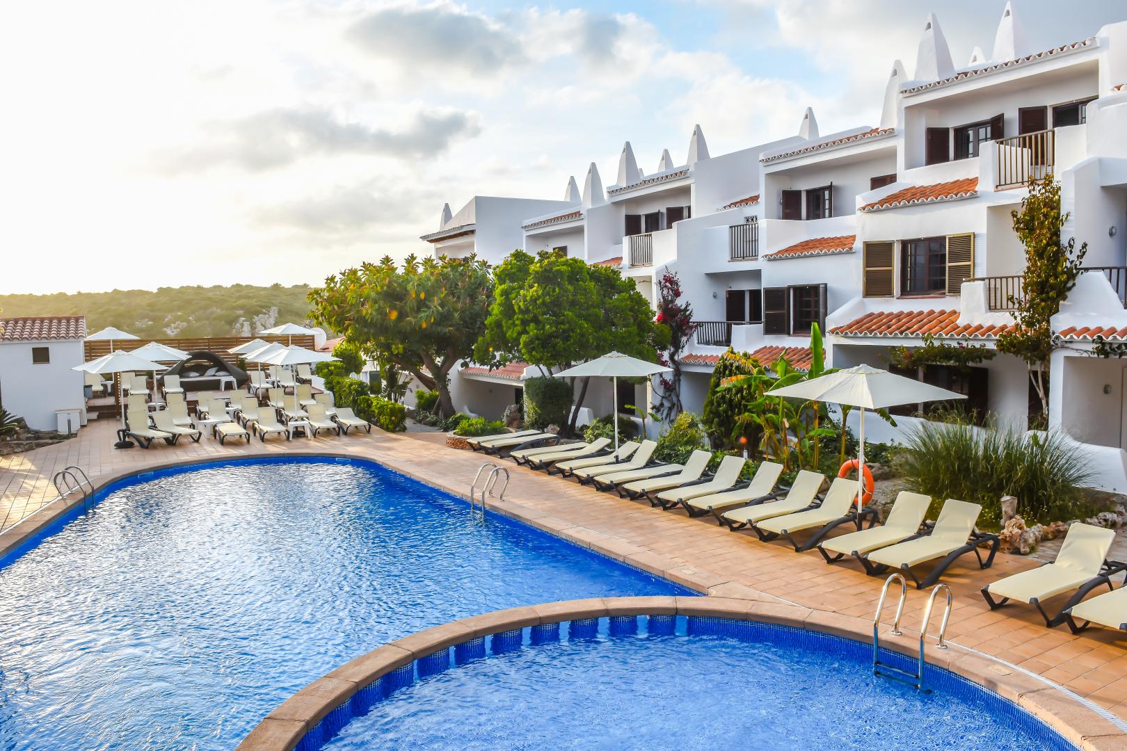 Nelva Resort & Hotels image 1