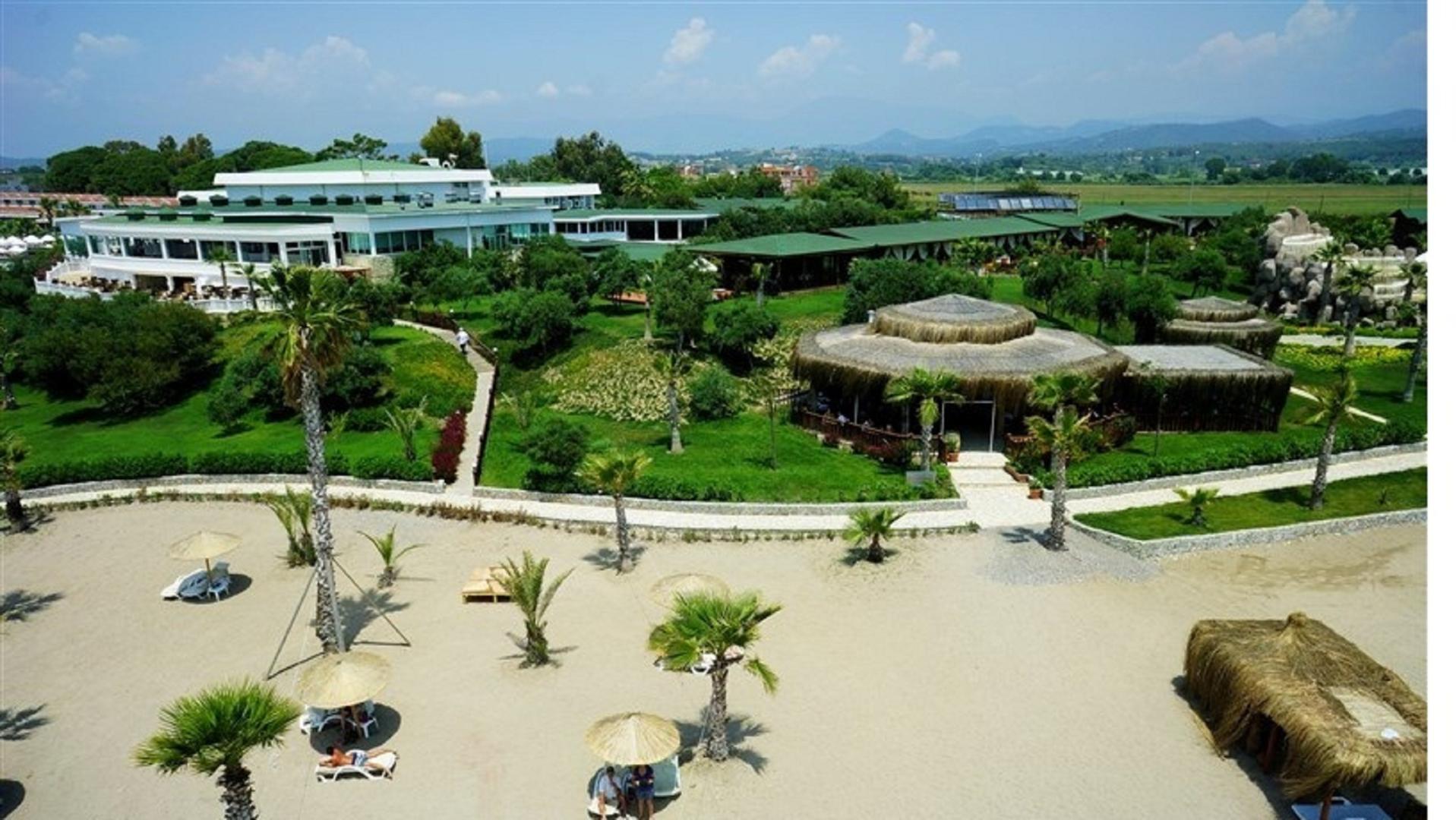 Flora Garden Beach image 1