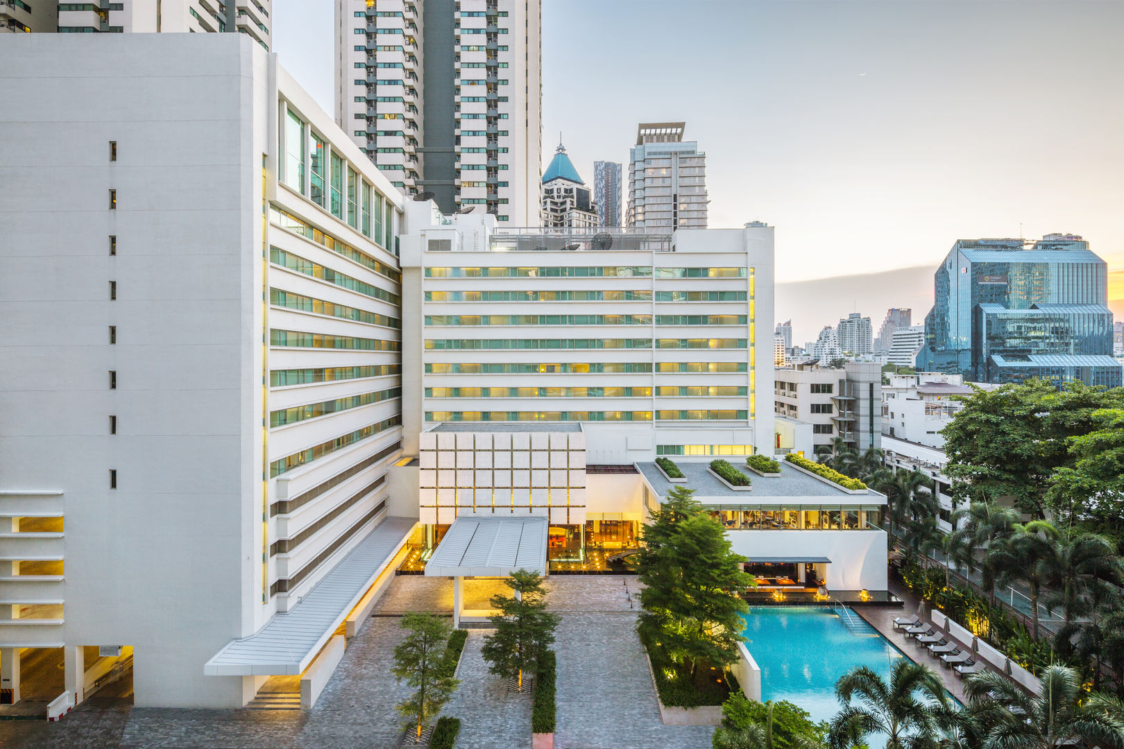 COMO Metropolitan Bangkok image 1