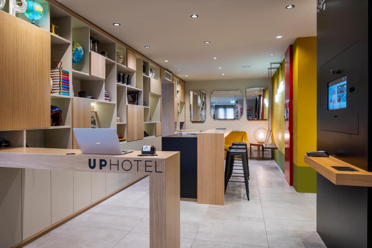Up Hotel foto 3