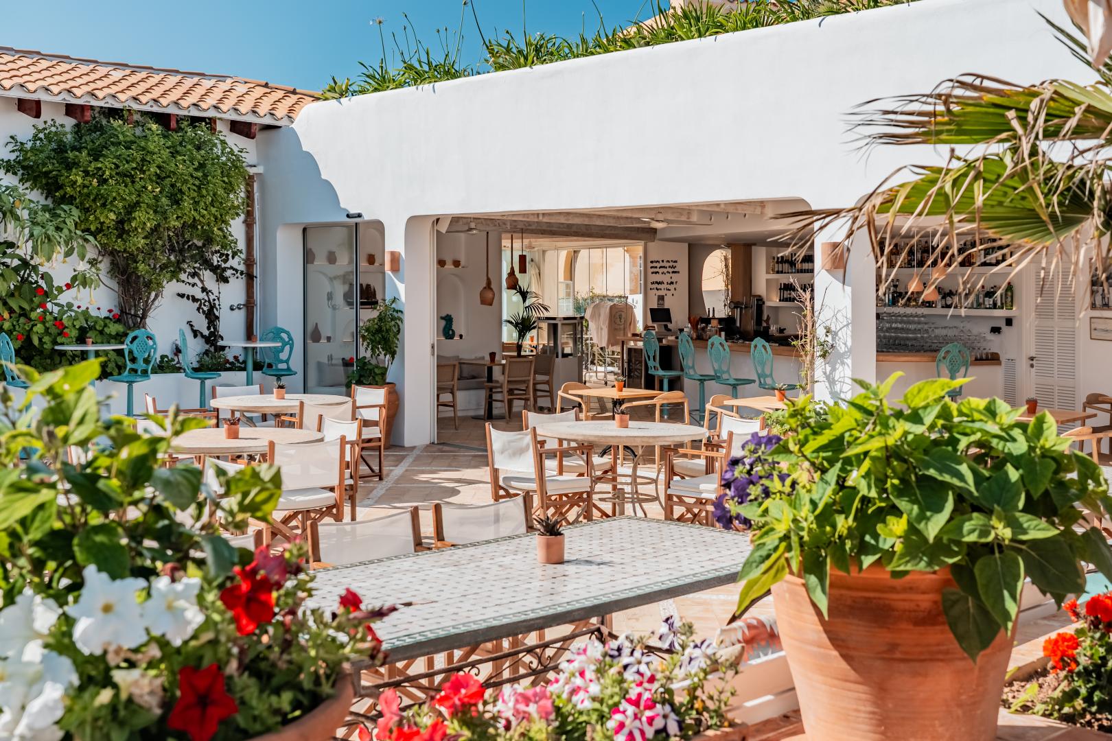 Binnenplaats — The Sea Club