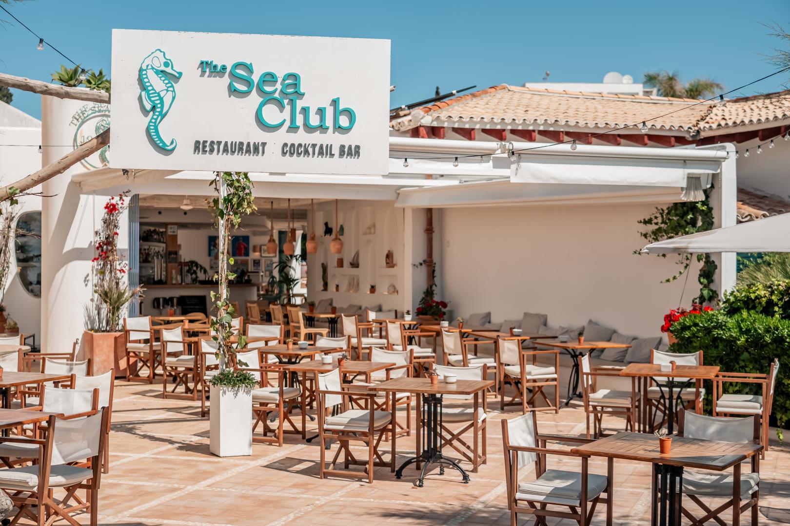 Restaurantterras buiten — The Sea Club