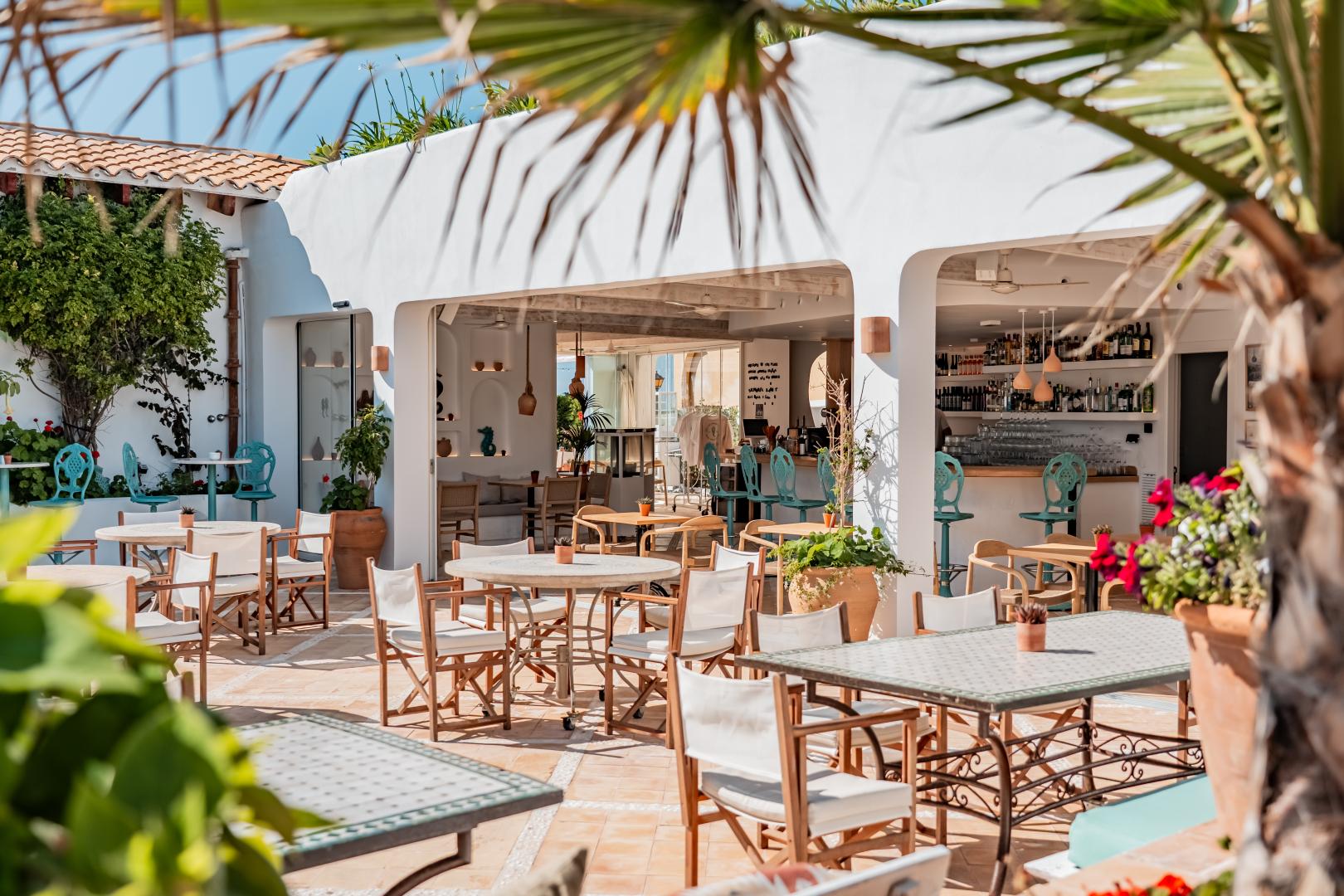 Restaurantterras buiten — The Sea Club