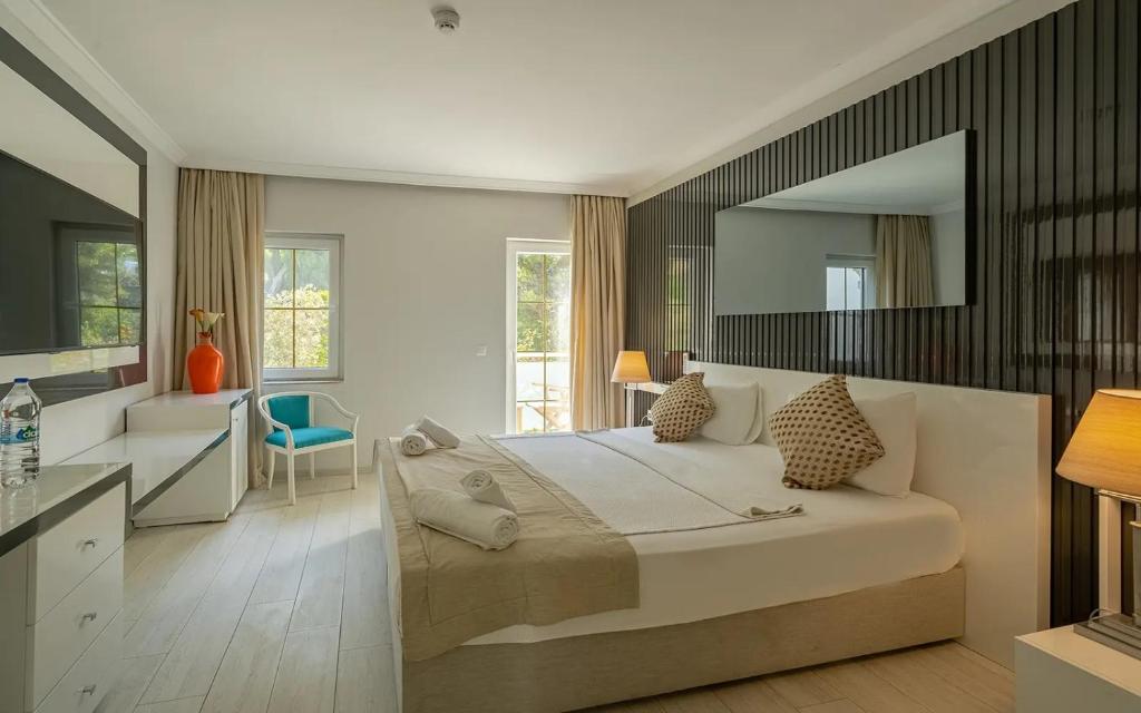 Golden Beach Resort & Spa image 1