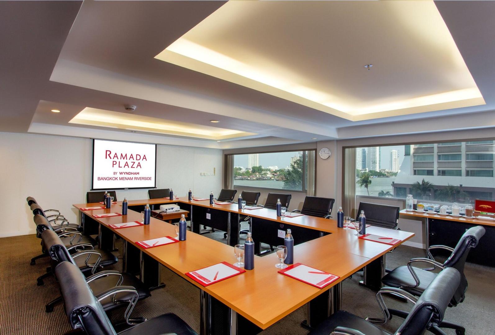 Ramada Plaza by Wyndham Bangkok Menam Riverside foto 23
