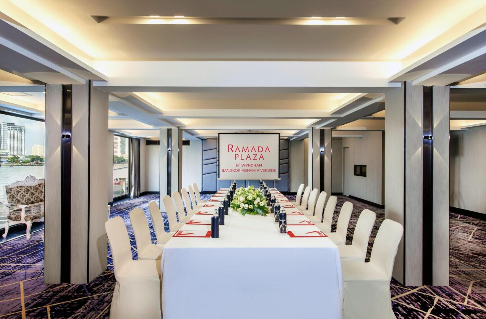 Ramada Plaza by Wyndham Bangkok Menam Riverside foto 26